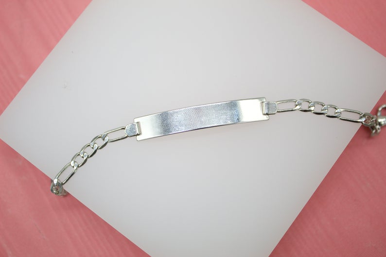 Customizable Tag Plate Bracelet With Figaro 4mm Link Chain (XX7)